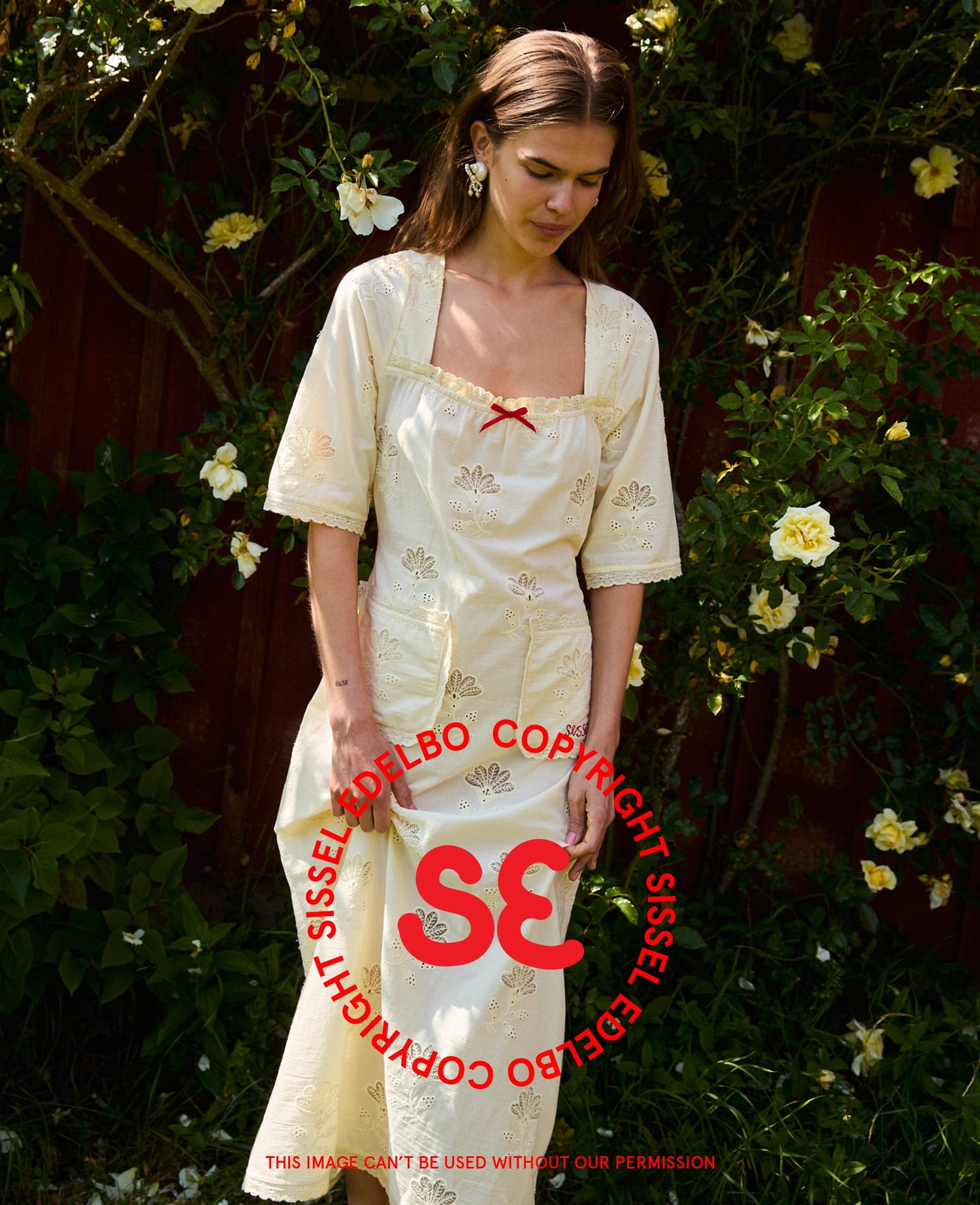 Viviette Dress