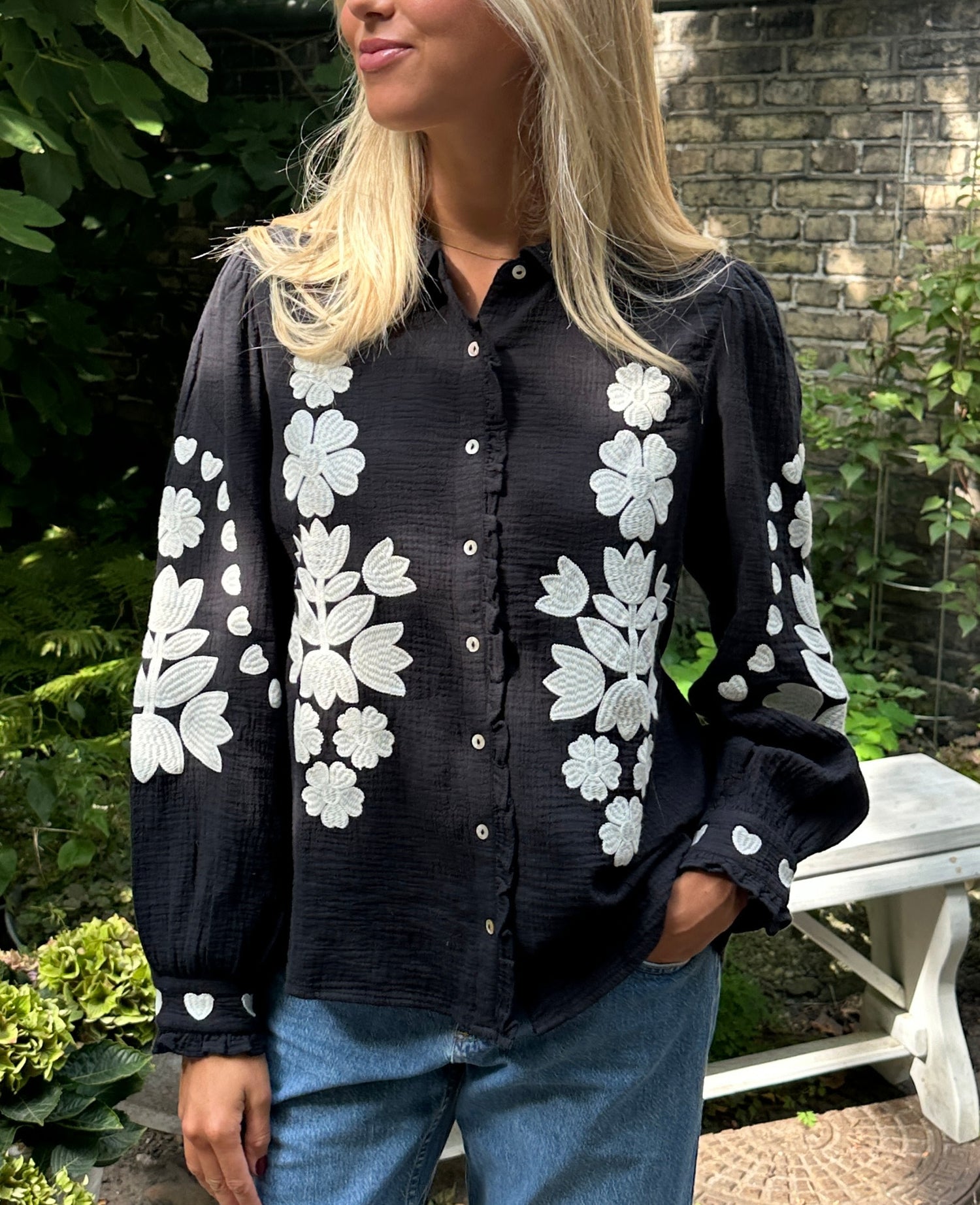 Rae Shirt - Black
