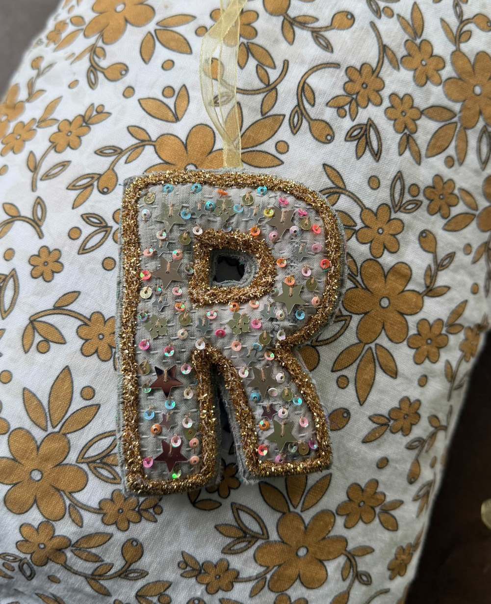Alphabet Ornament - R