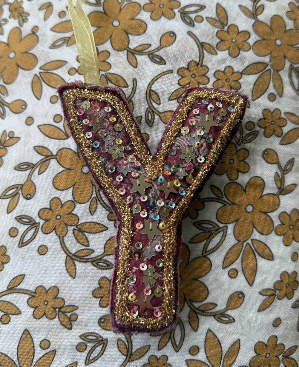Alphabet Ornament - Y