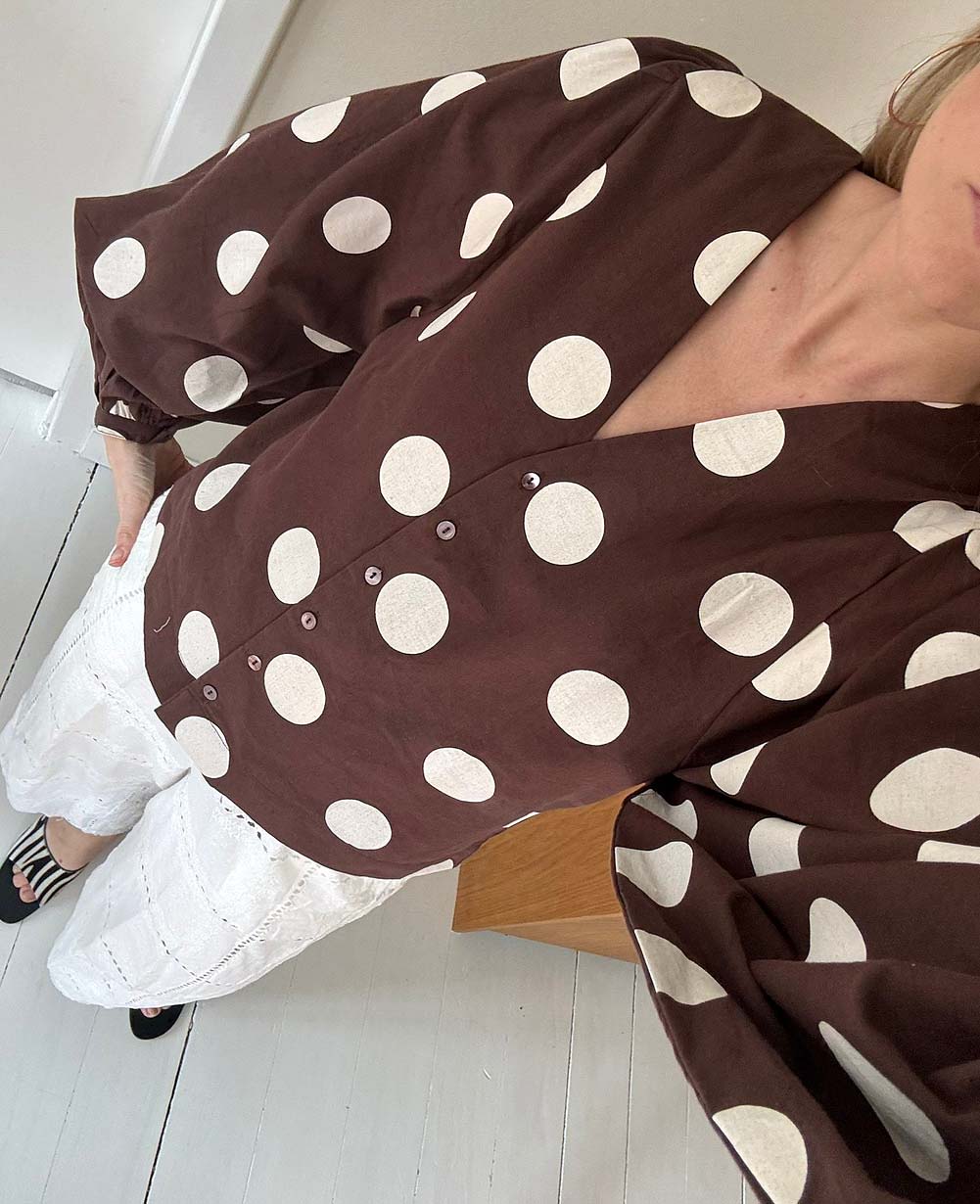 Ea Shirt - Cream Dot