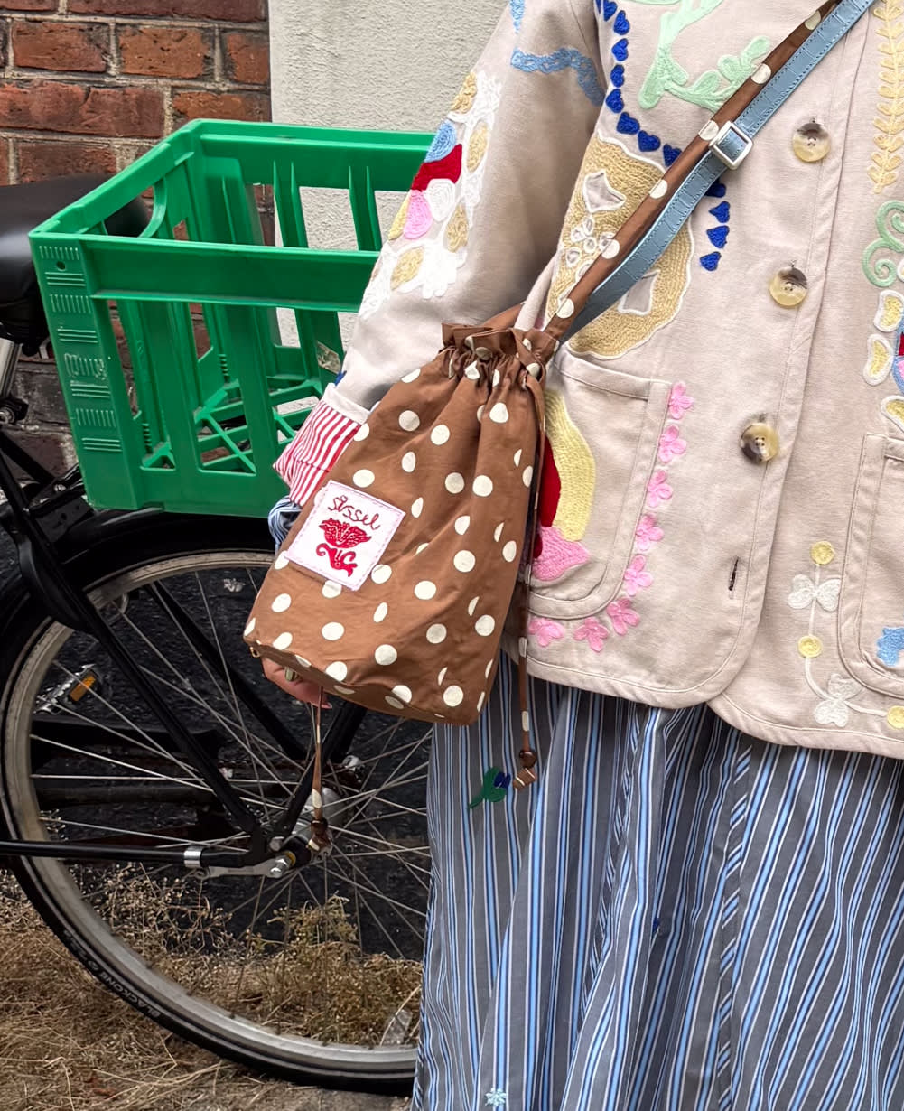 Babba Drawstring Bag - Dotty Brown