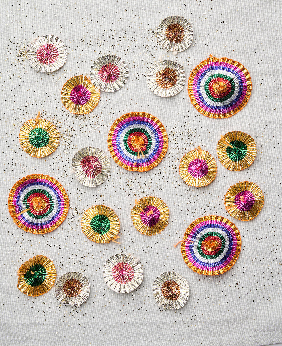 Metallic Celebration Rosettes 20 pc - Mix