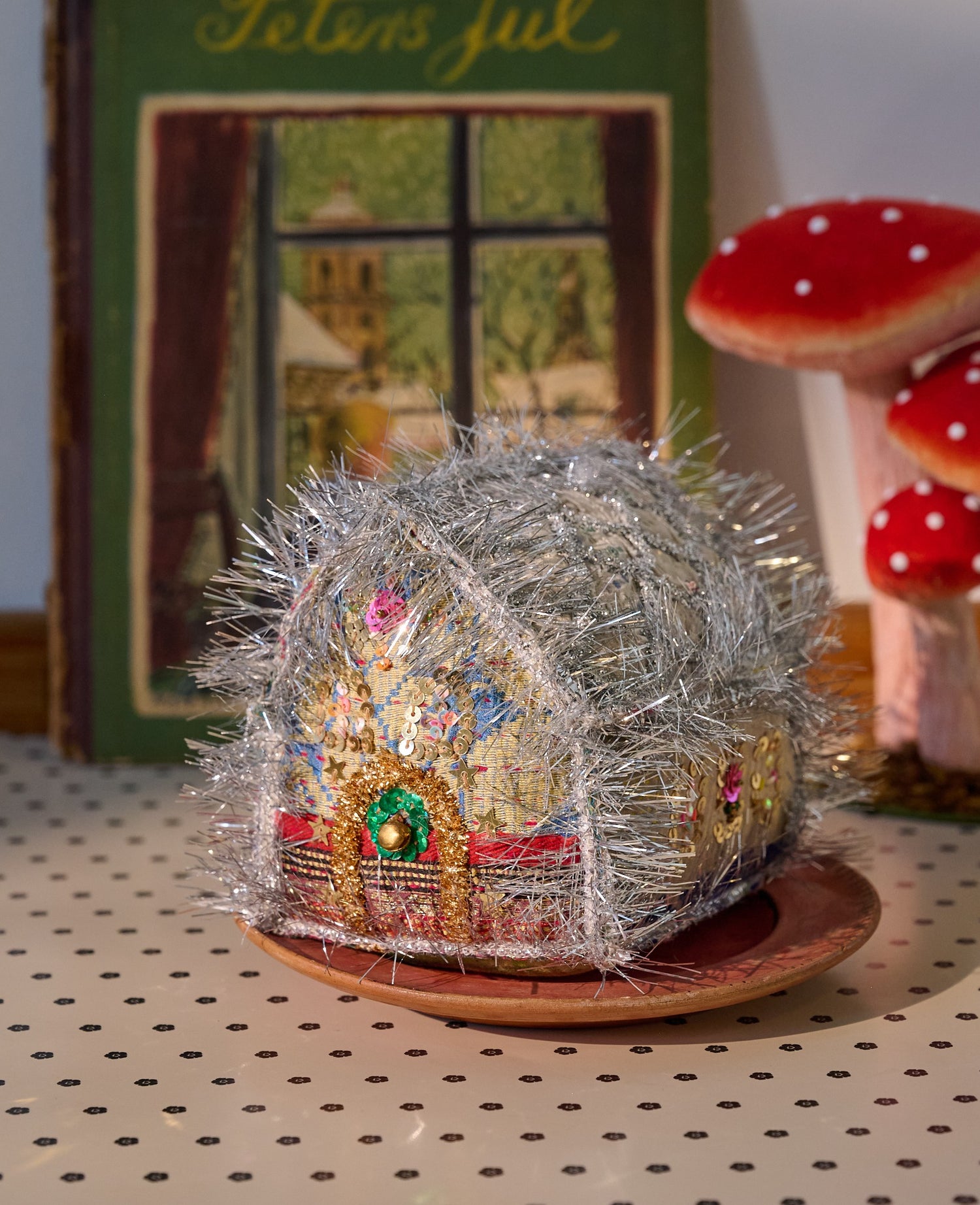Gingerbread House - MEDIUM - No. 174
