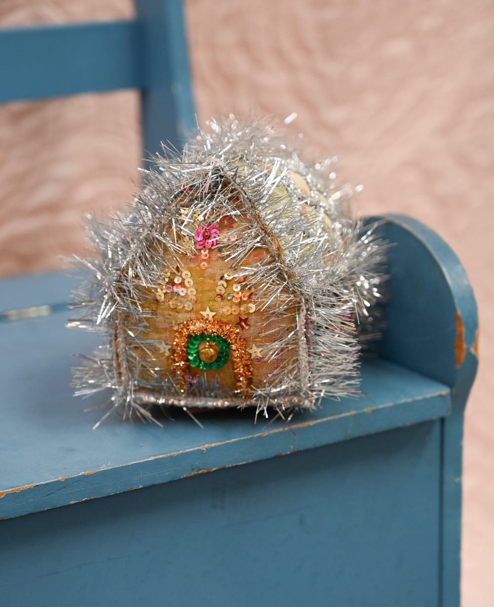 Gingerbread House - MEDIUM - No. 60