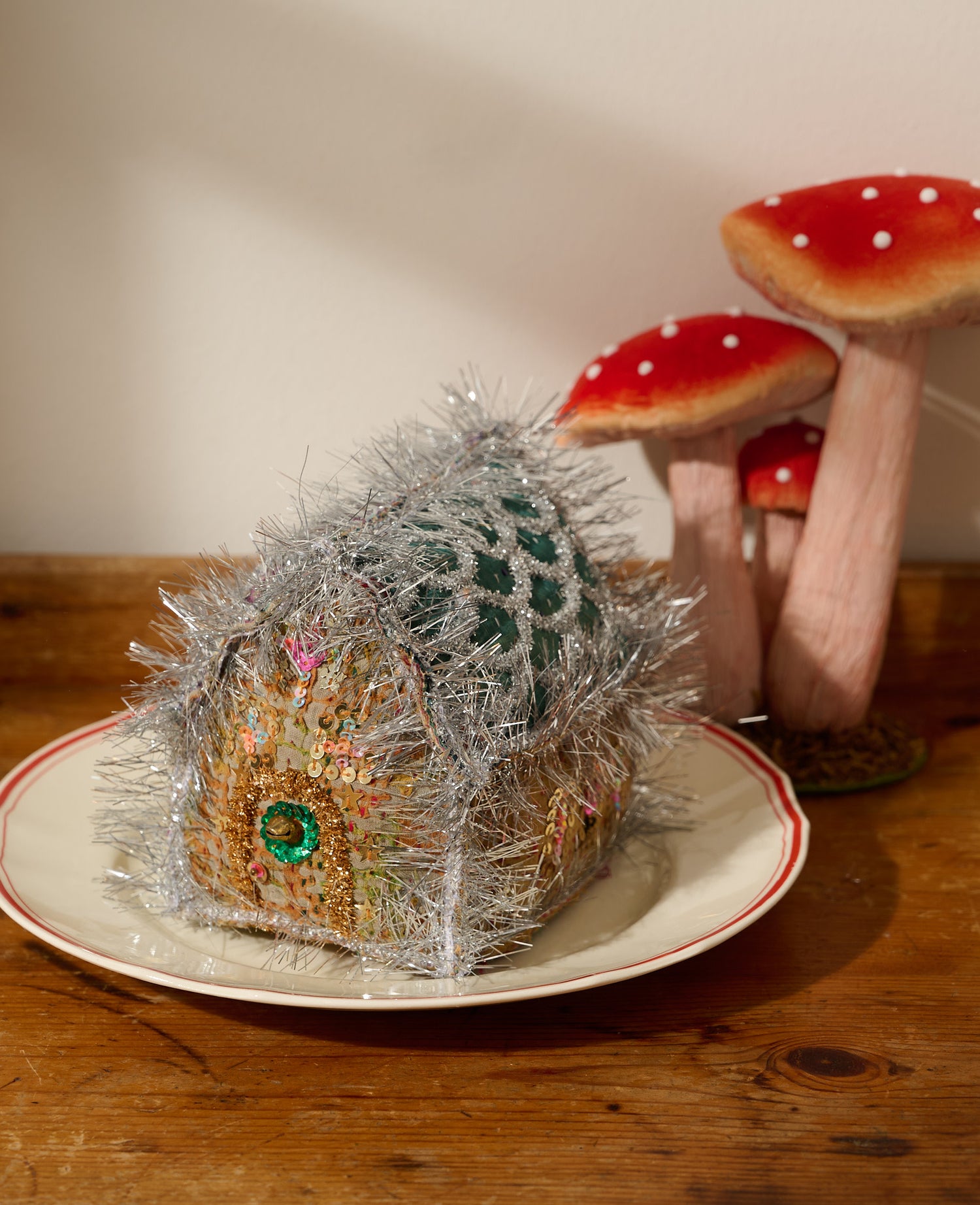 Gingerbread House - MEDIUM - No. 283