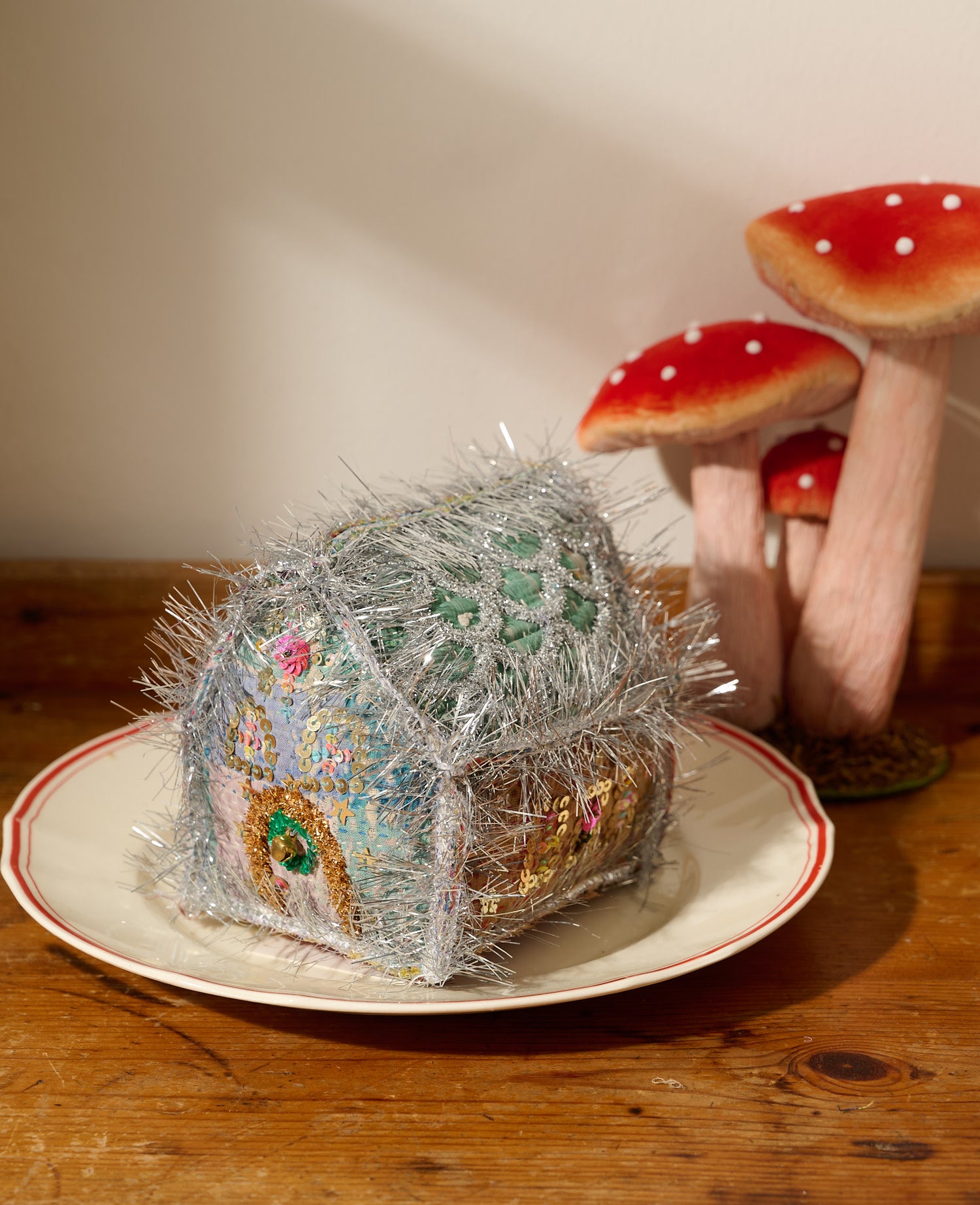 Gingerbread House - MEDIUM - No. 363