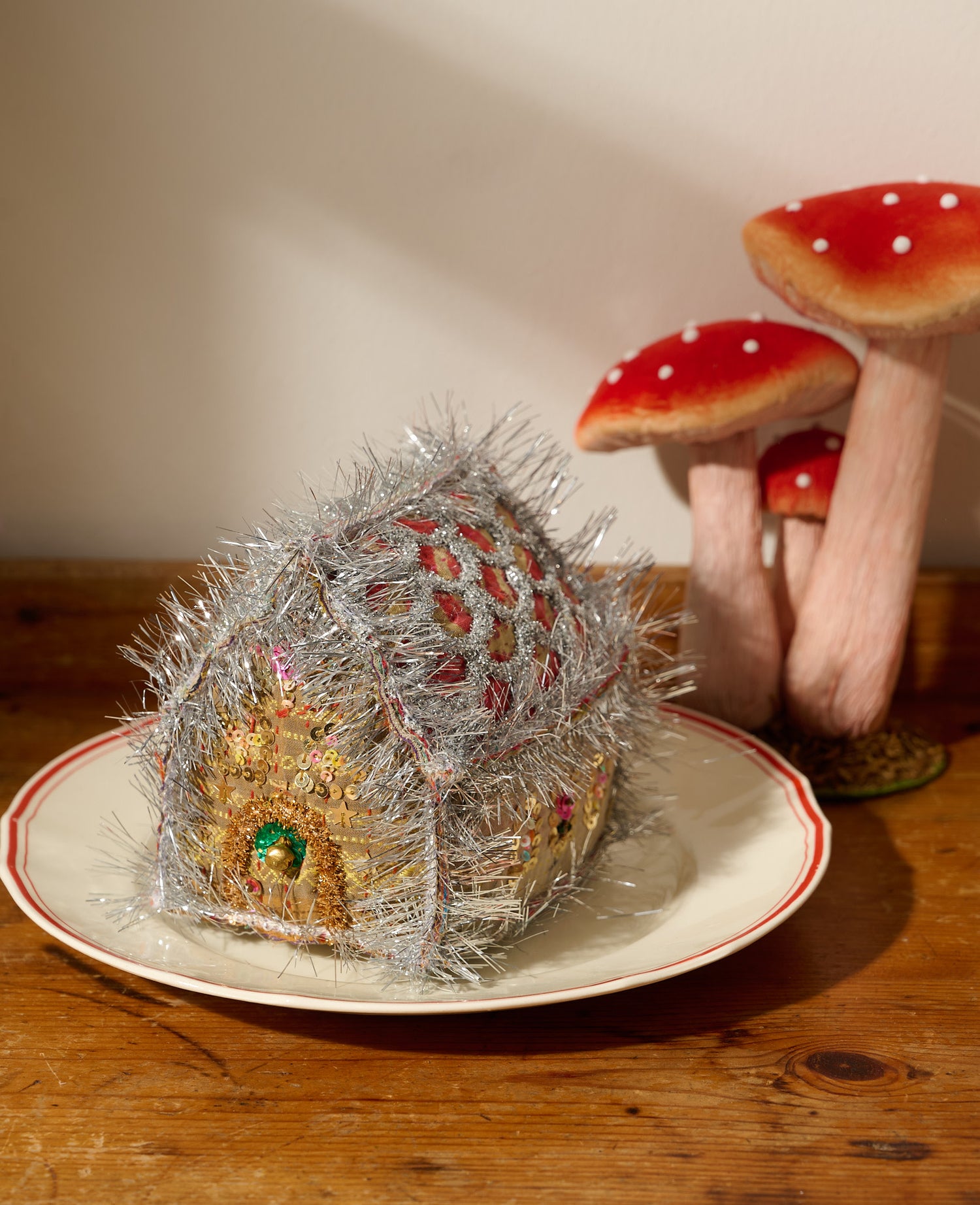 Gingerbread House - MEDIUM - No. 384