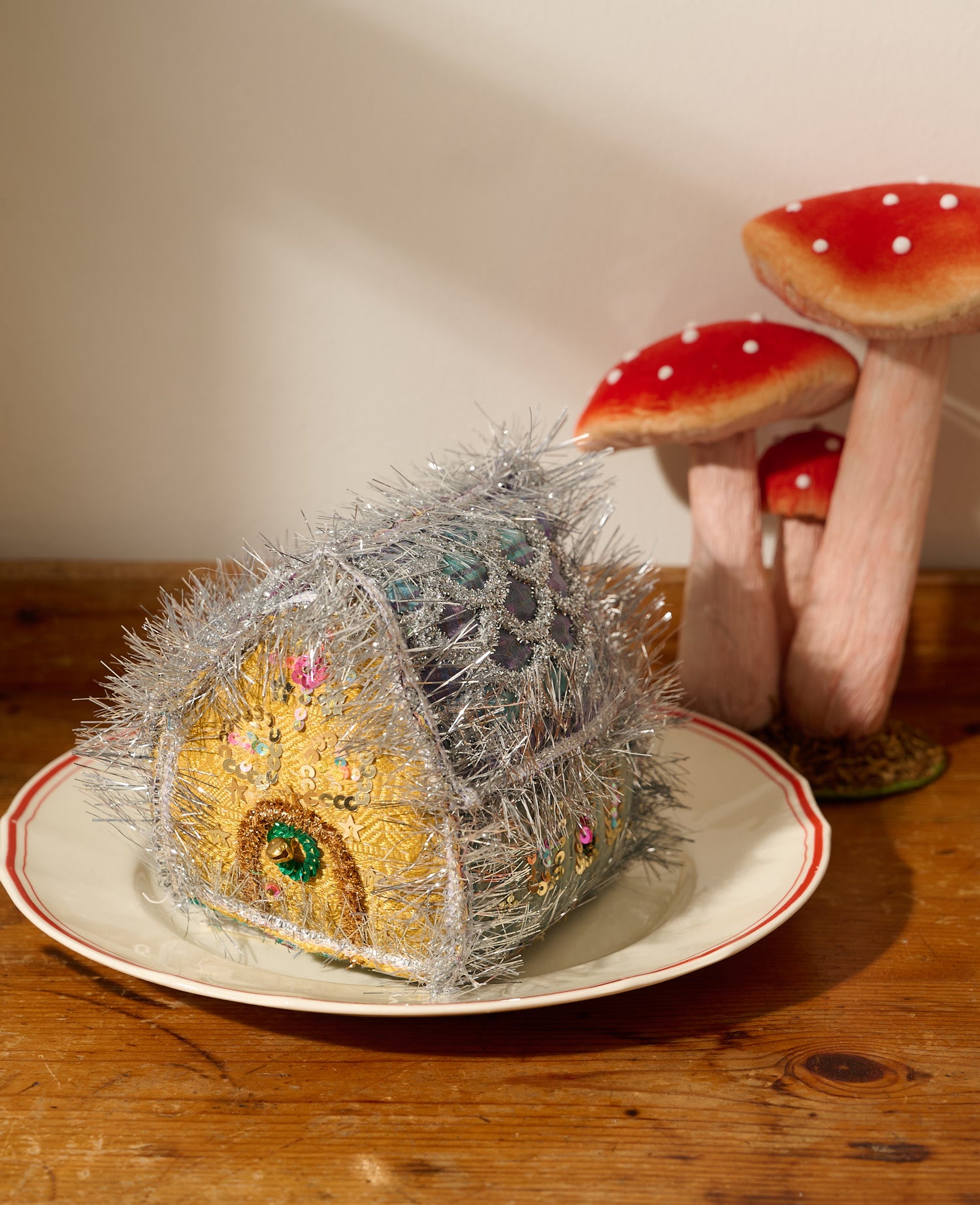 Gingerbread House - MEDIUM - No. 402