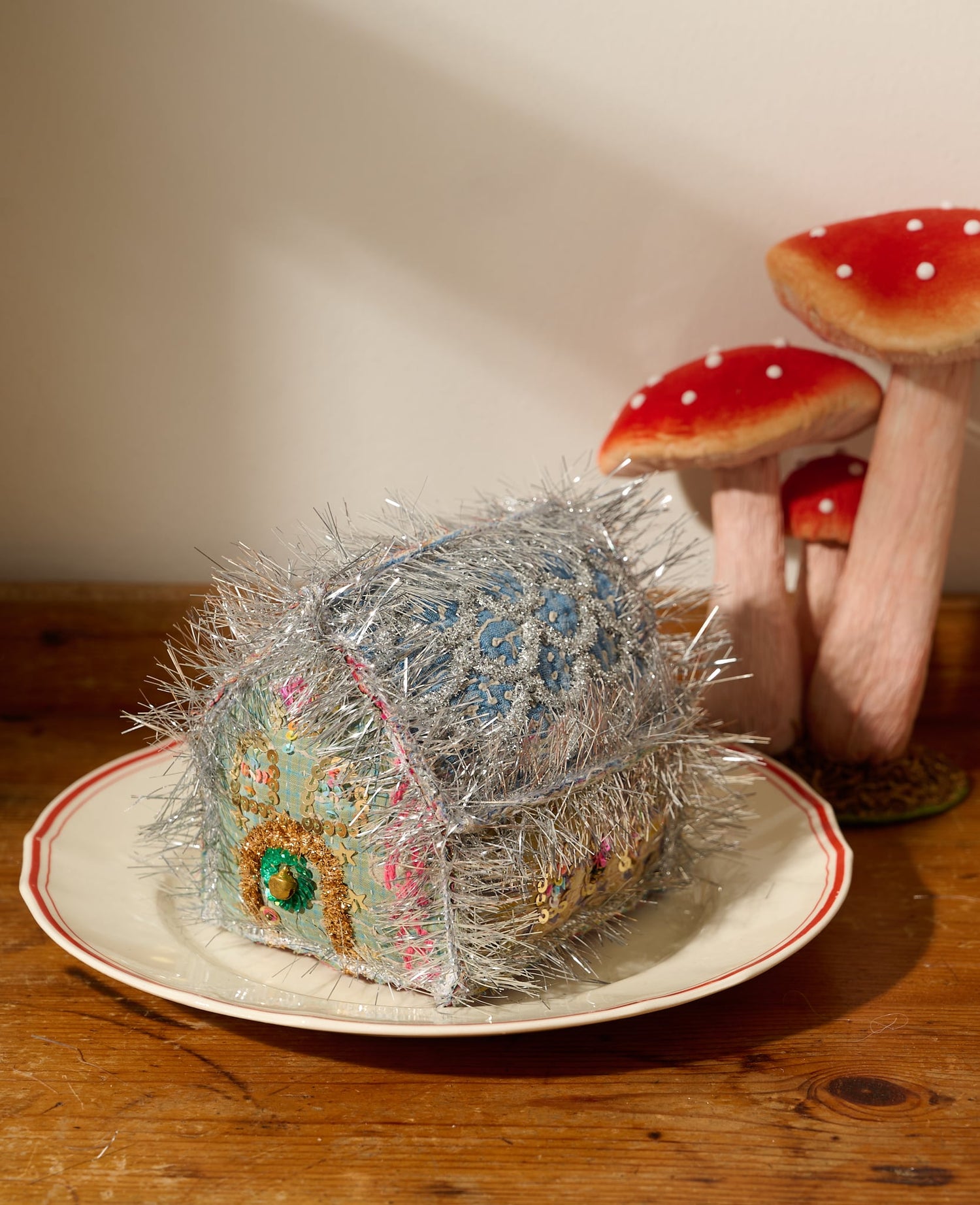 Gingerbread House - MEDIUM - No. 542