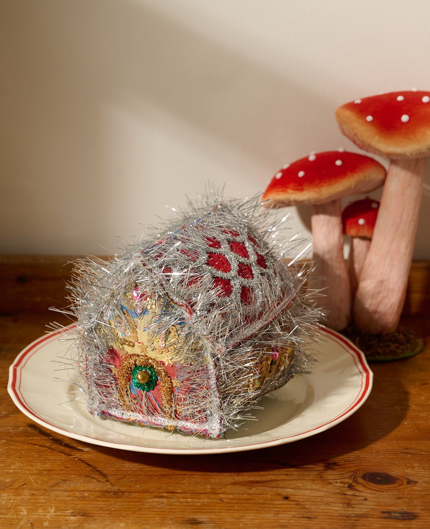 Gingerbread House - MEDIUM - No. 566