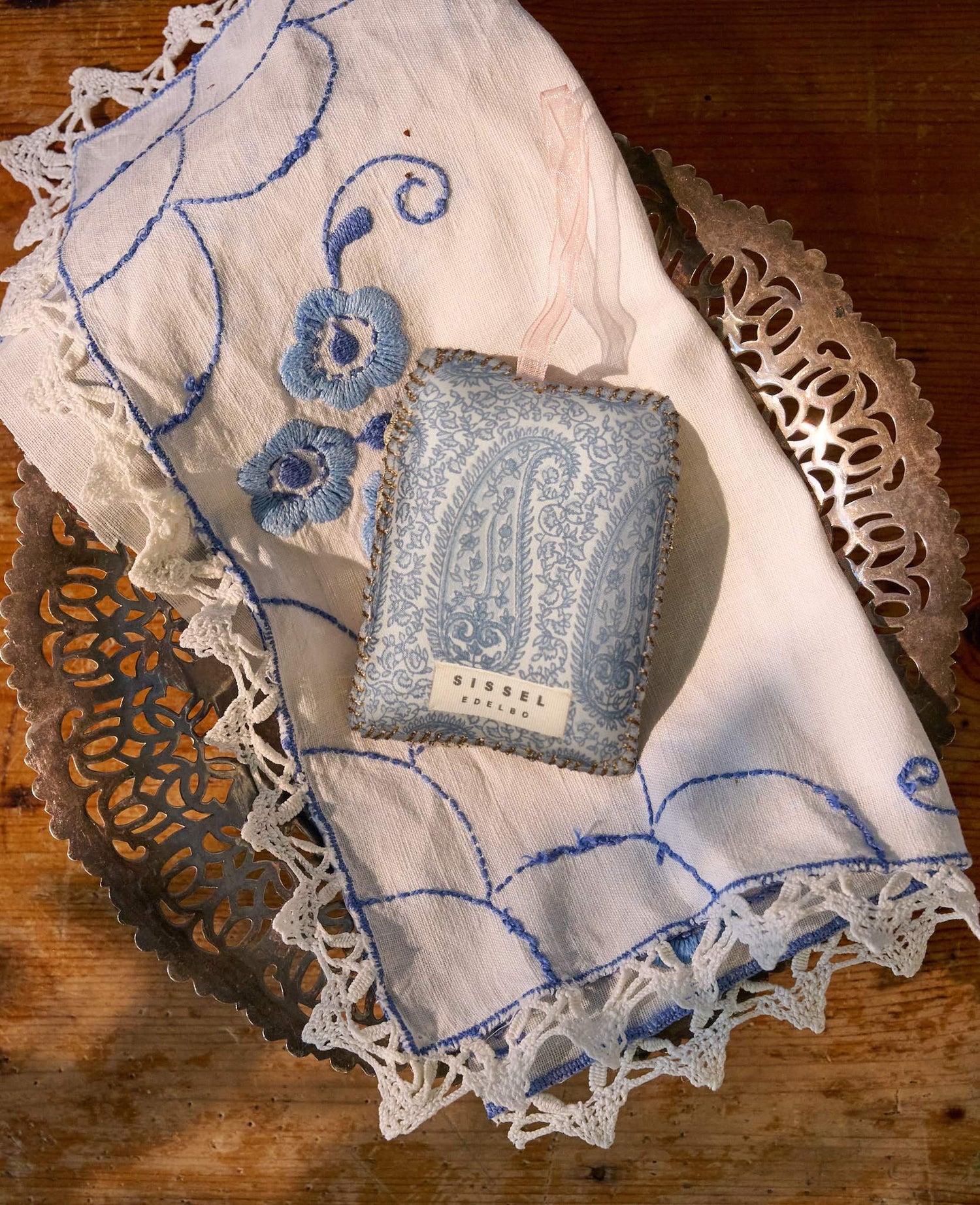 Townhouse Ornament - No. 8