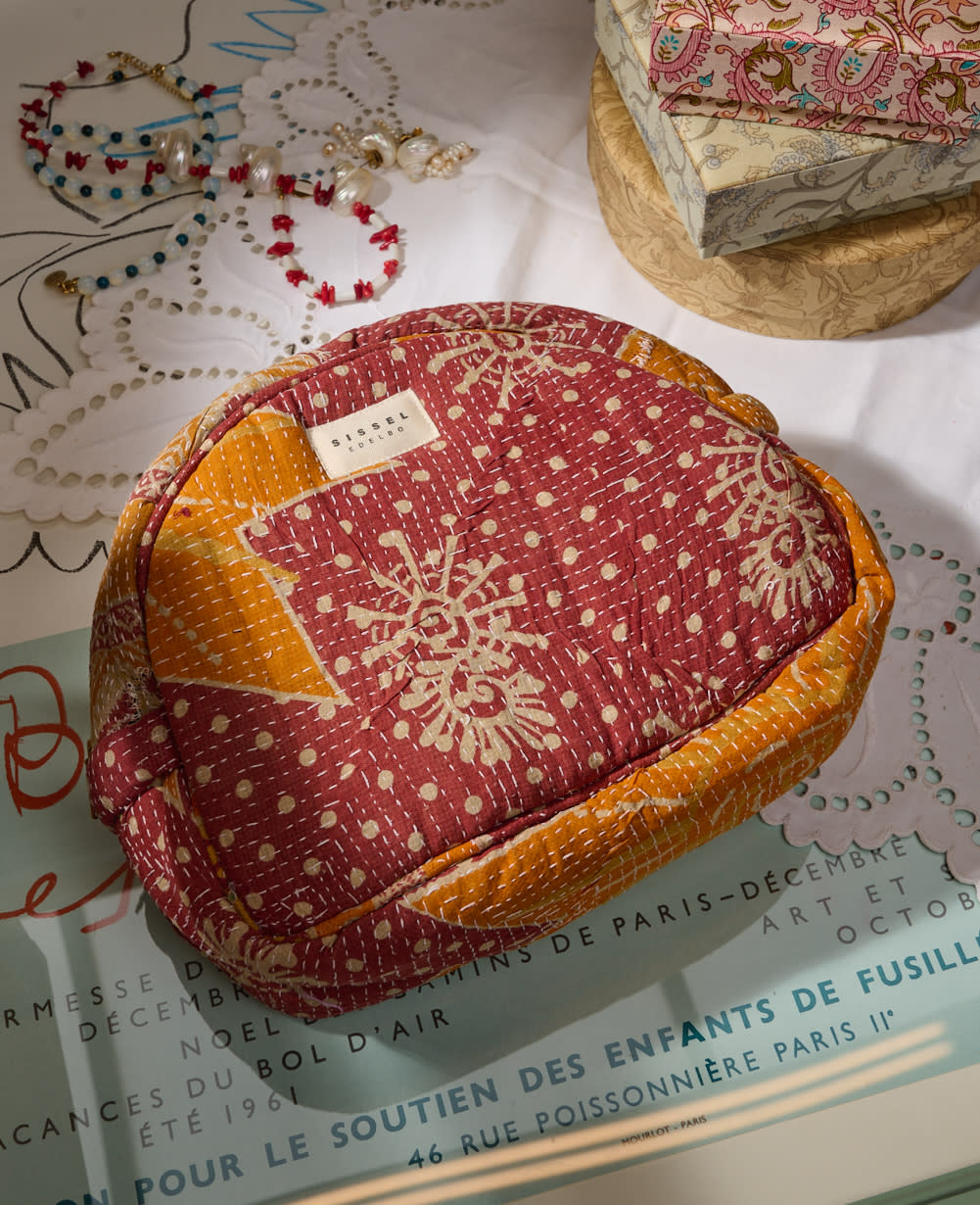Karla Wash Bag - No. 342