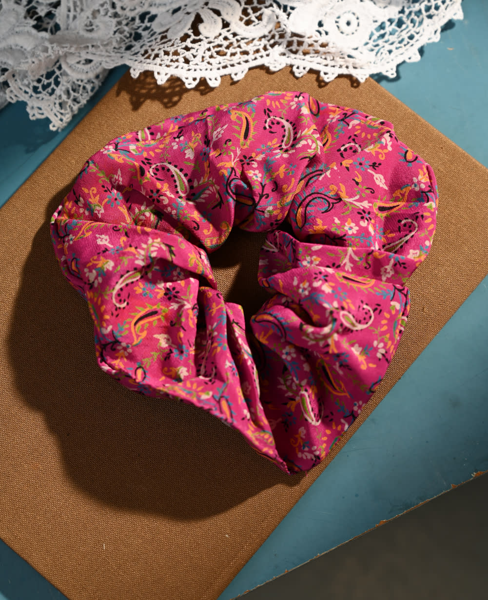 Meadow SILK Scrunchie - No. 107