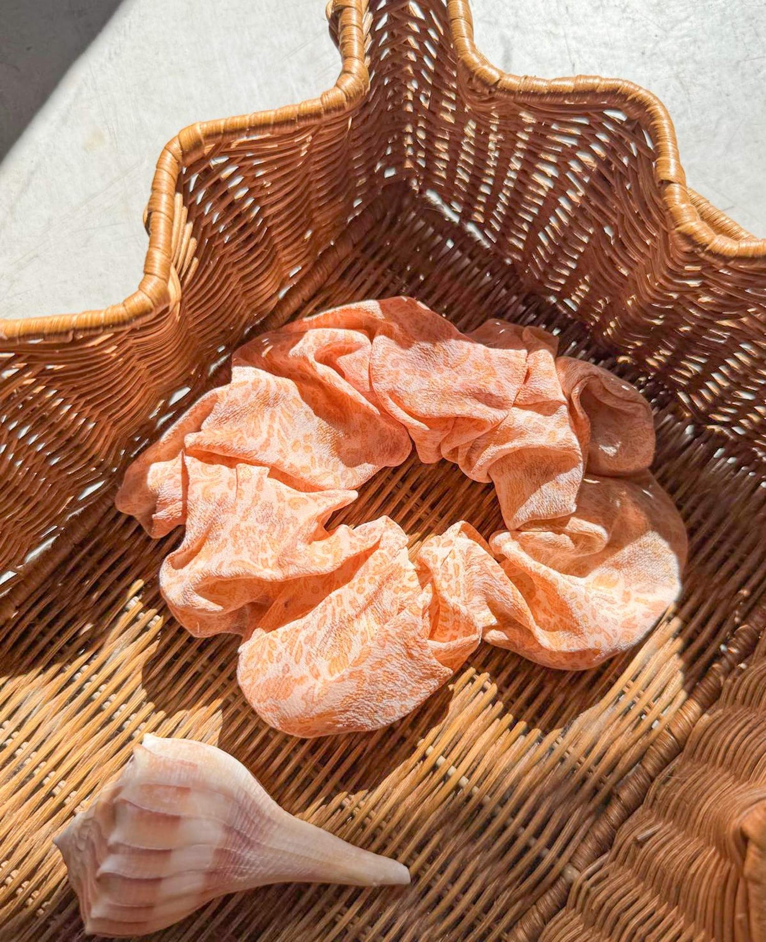 Meadow SILK Scrunchie - No. 18