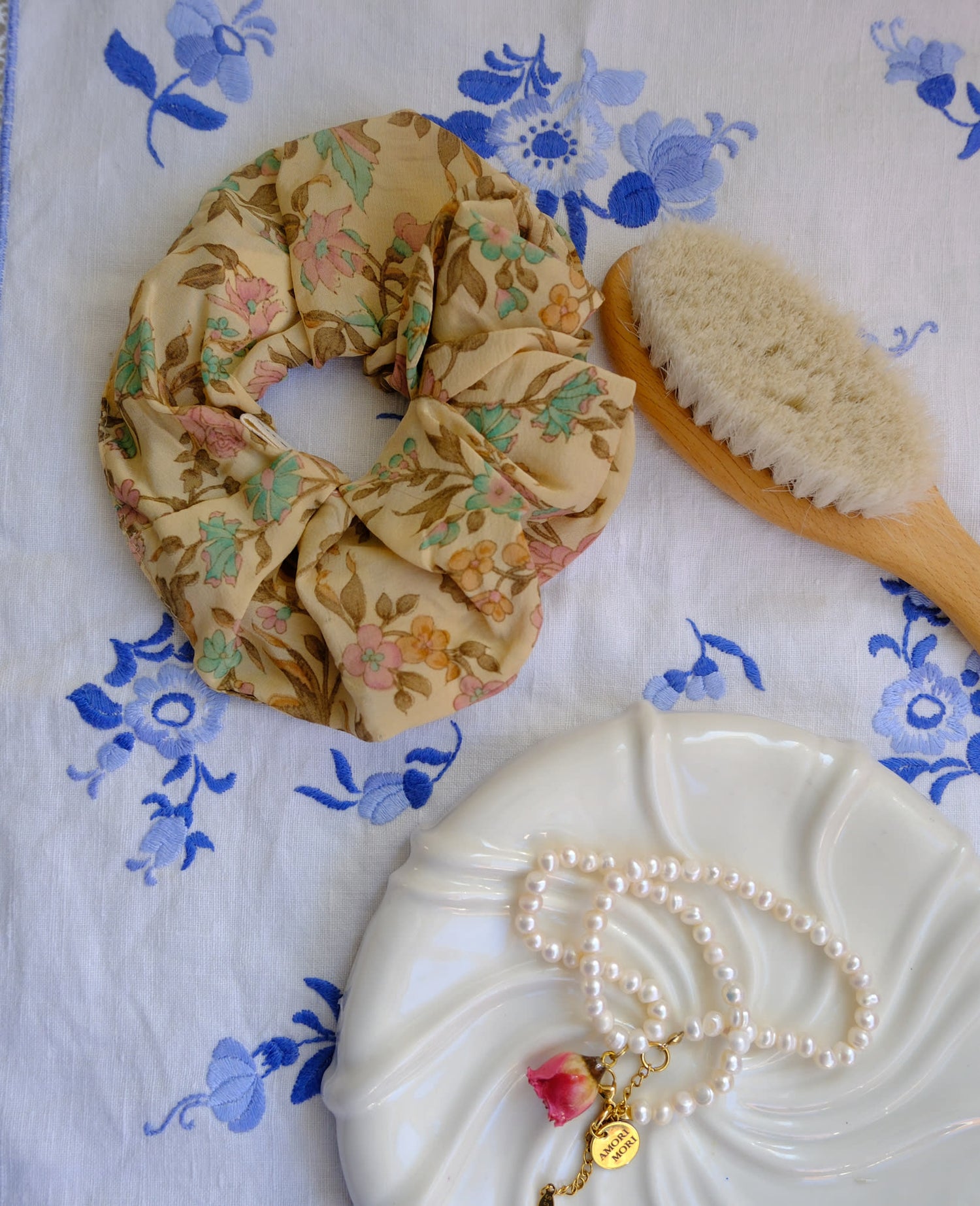 Meadow SILK Scrunchie - No. 22