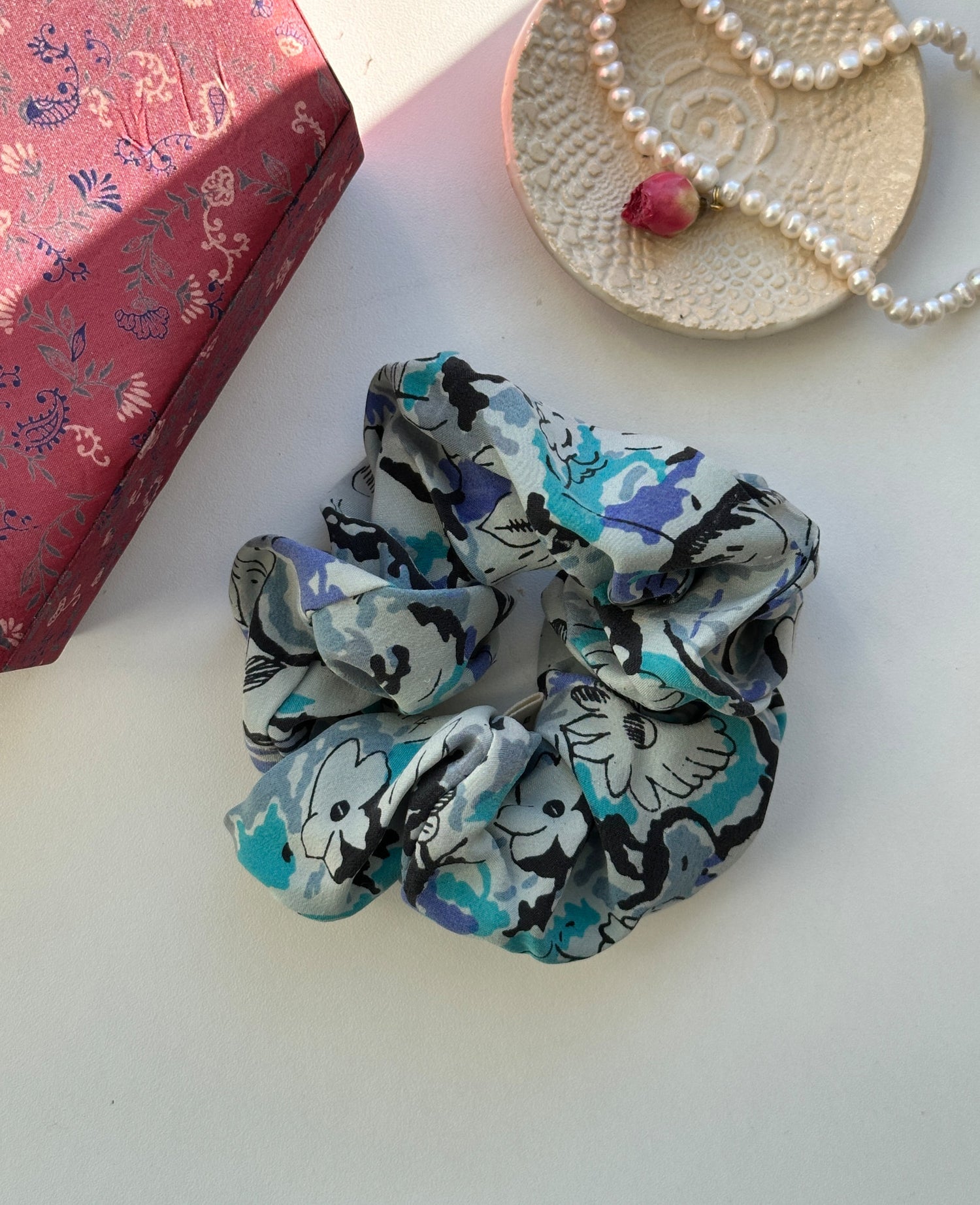 Meadow SILK Scrunchie - No. 33