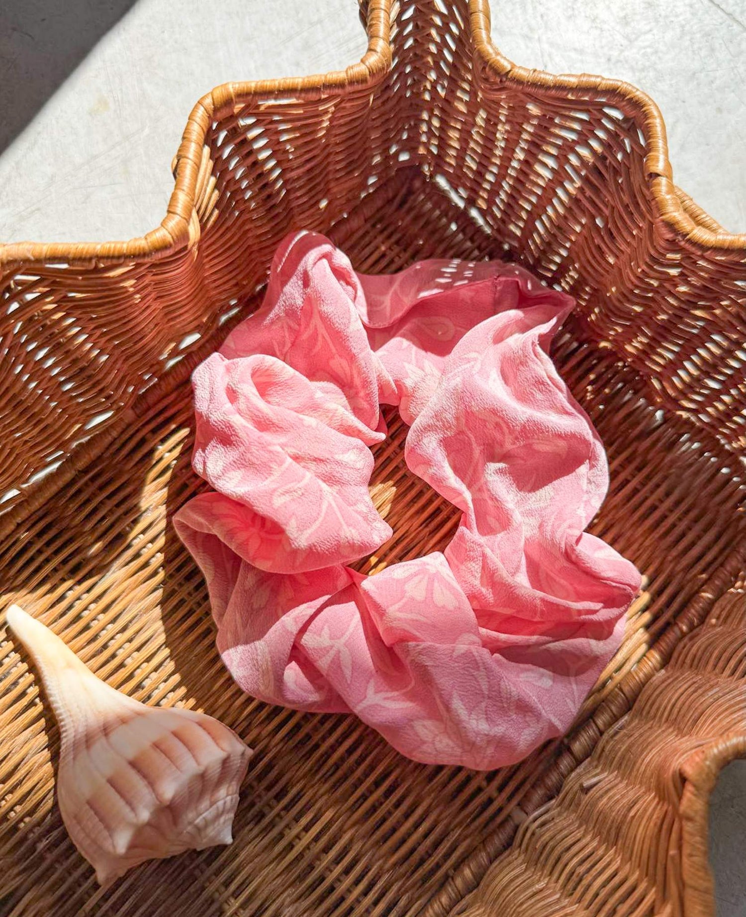 Meadow SILK Scrunchie - No. 72