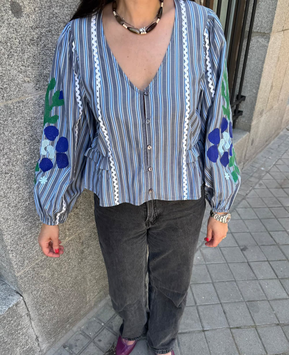 Veda Top - Grey Stripes